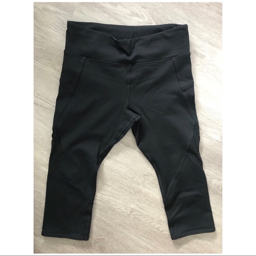 Lorna Jane black 3/4 tights